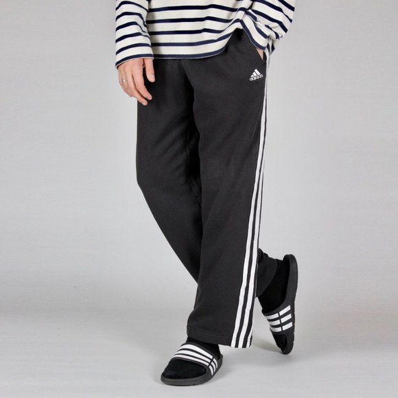 Loose fit adidas pants Clearance